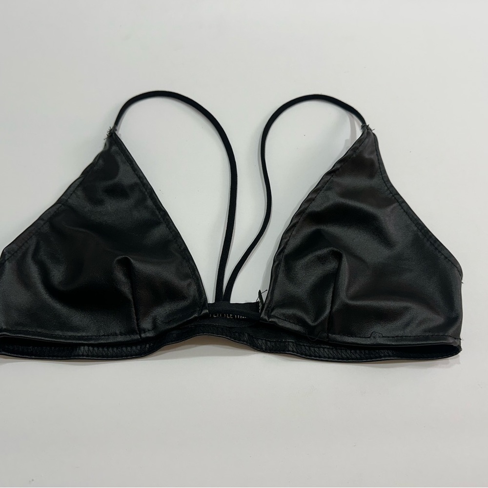 PrettyLittleThing Black Satin Crop Top